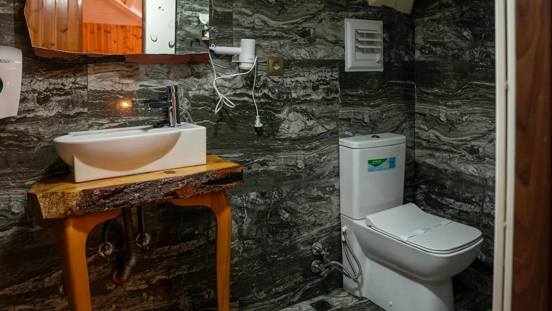 Hotel Black Lotus Izmir Türkei